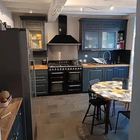 Villa Retrouvez Votre Famille Ou Vos Amis Au Calme Aigueperse (Puy-de-Dome)
