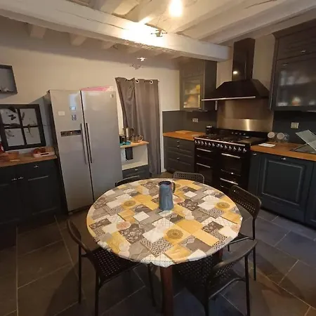 Retrouvez Votre Famille Ou Vos Amis Au Calme * Aigueperse (Puy-de-Dome)