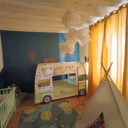 Retrouvez Votre Famille Ou Vos Amis Au Calme Aigueperse (Puy-de-Dome)